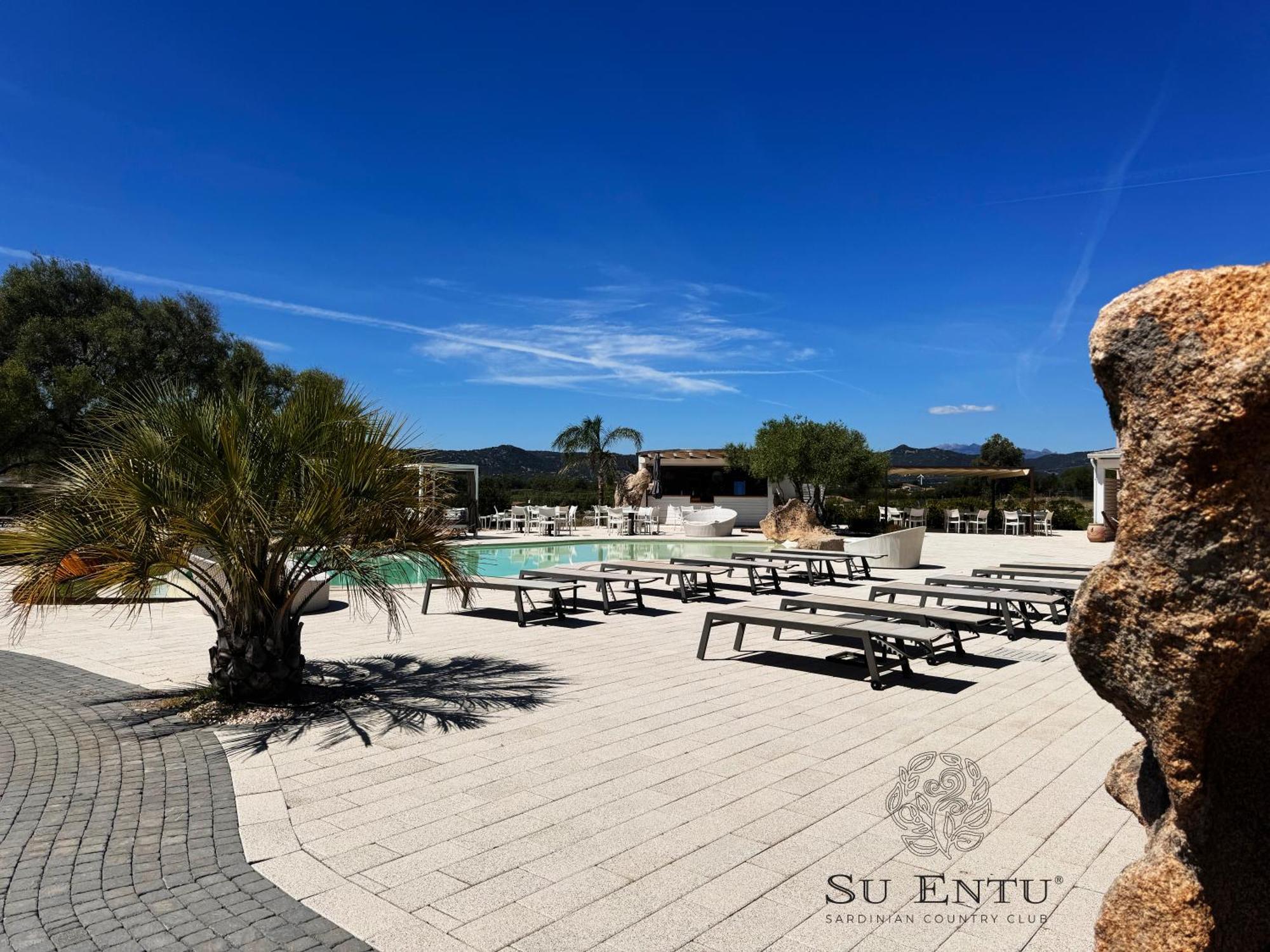 Su Entu Sardinian Country Club Hotel Olbia Exterior photo